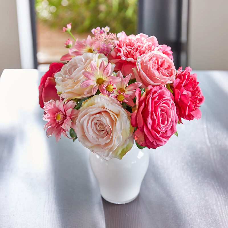 Kompakt gebundener Blumenstrau in pink Bild 2