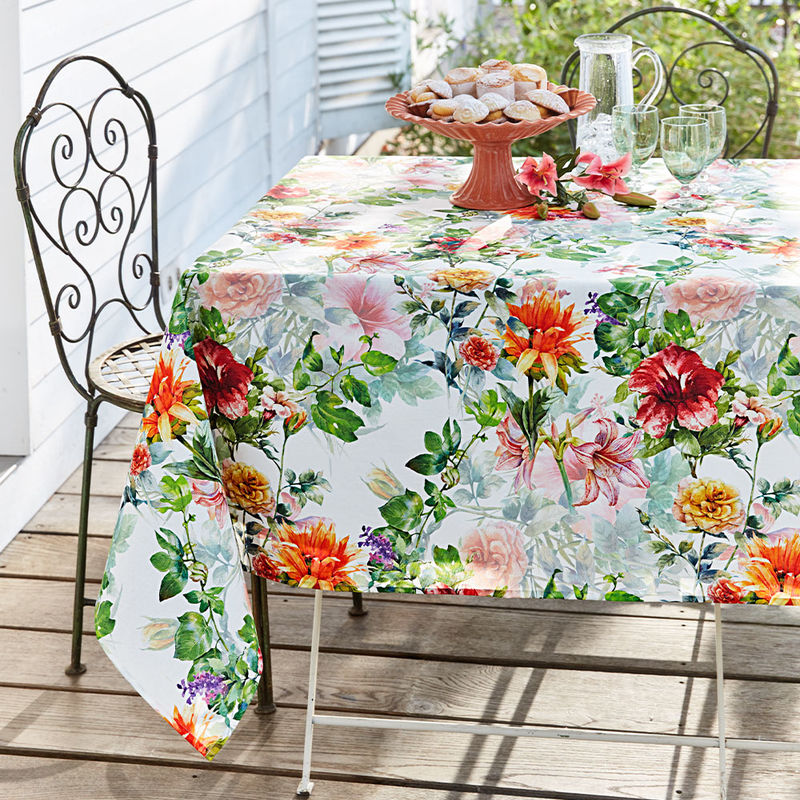 Einfach abwaschbar: Farbenfroher Bauerngarten auf fleckversiegelten  Tischdecken - Julia Grote Shop
