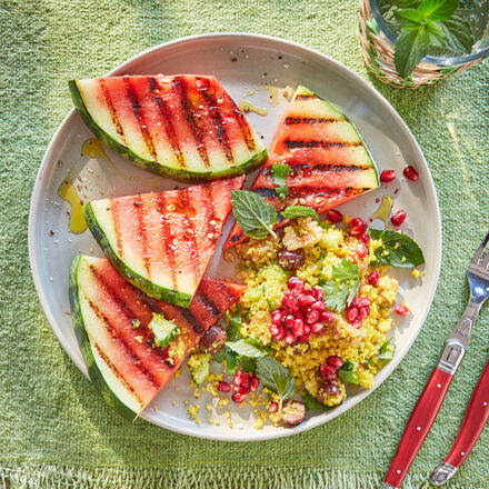 Produktbild fr ' Gegrillte Wassermelone mit Couscous und Granatapfel '